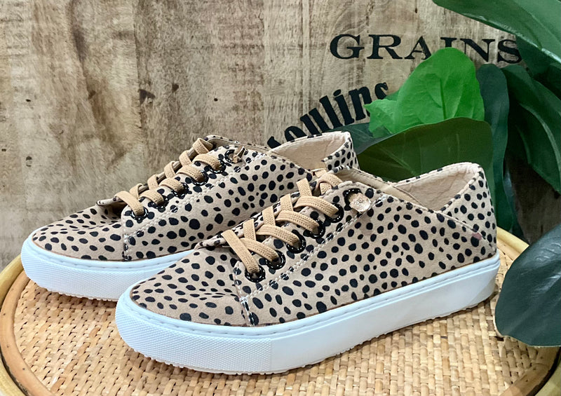 Leopard print jogger shoes