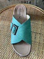 Green wedge heel Slip-on