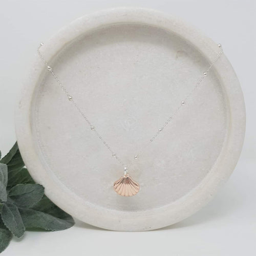 Lilly Co Australia Rose Gold /Silver shell pendant necklace